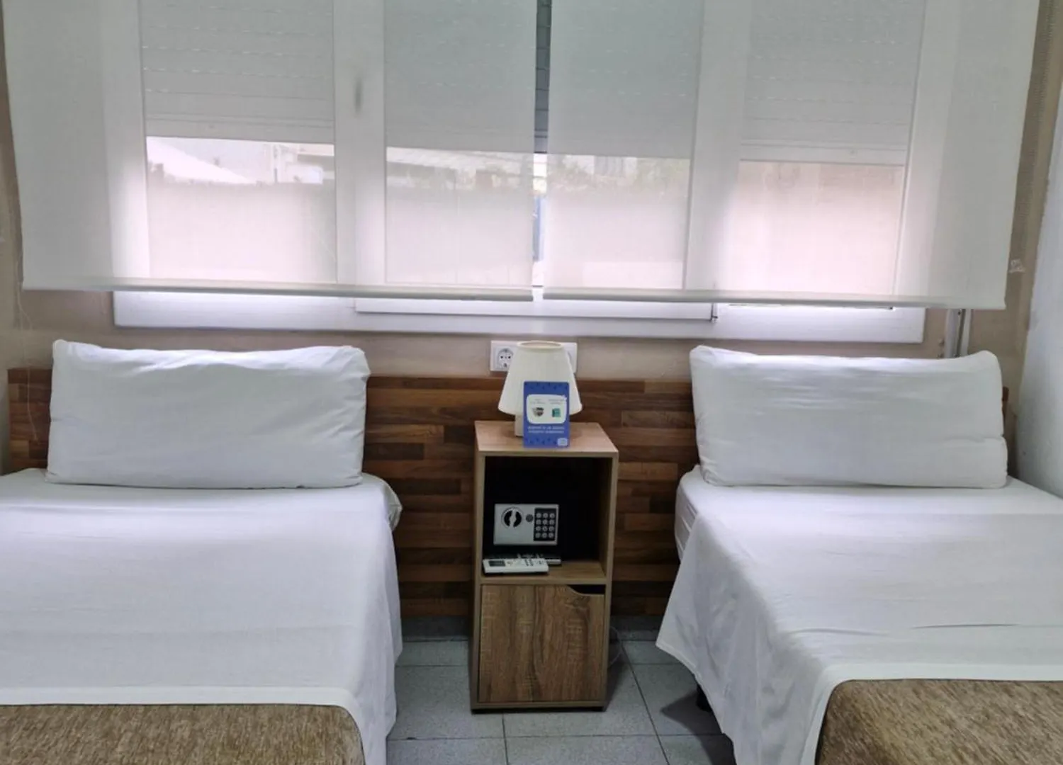Hostal Elkano Barcelona Guest house